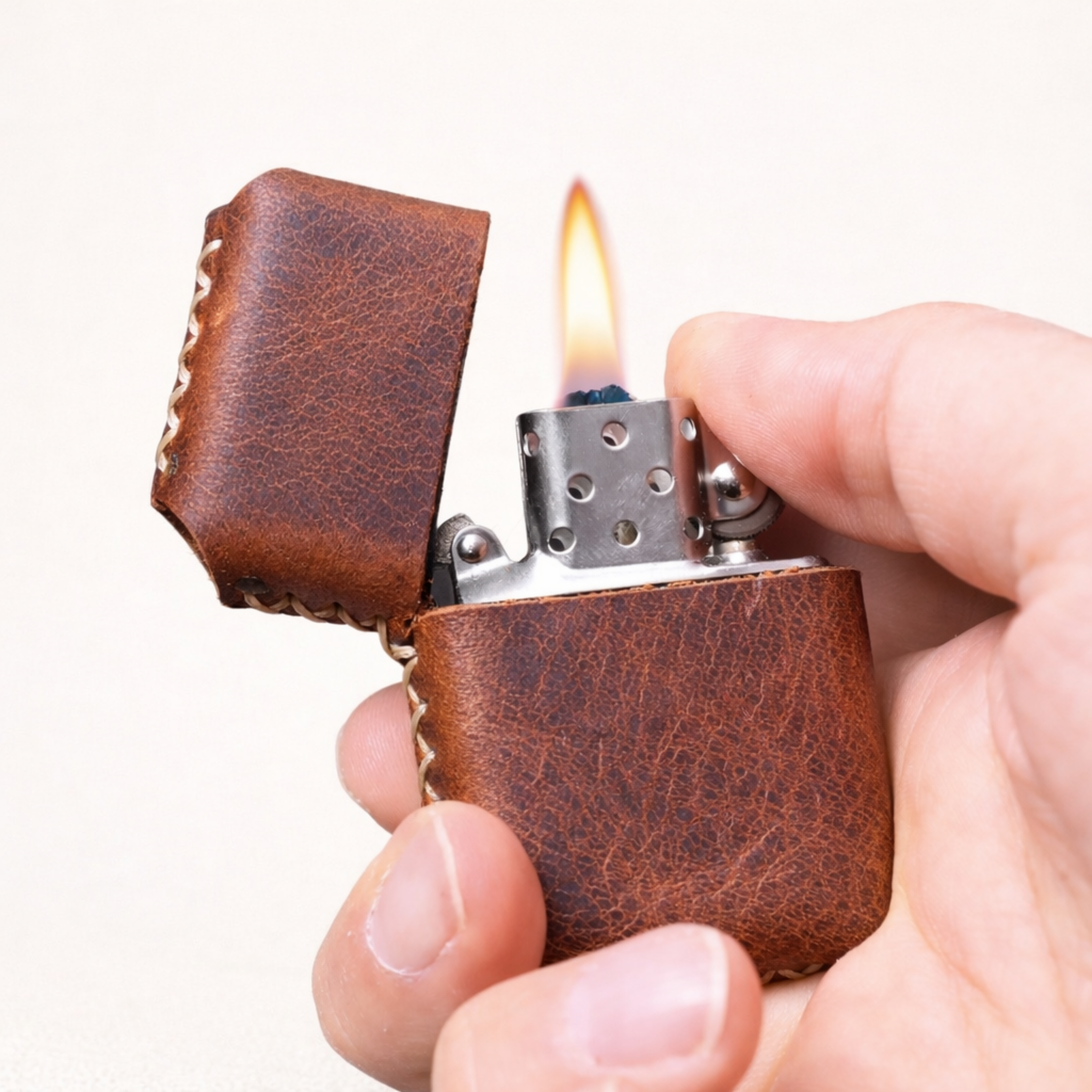 Deri Kılıflı Benzinli Çakmak